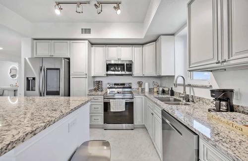 Merritt Island Condo | RIVER FLY IN: The Merritt, Launchpad Lookout View