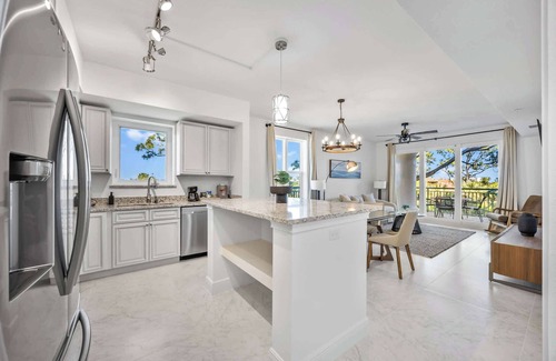 Merritt Island Condo | RIVER FLY IN: The Merritt, Launchpad Lookout View