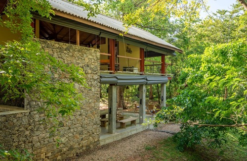 Dambulla Villa | River Front Oasis To Relax In the Scenic & Historical Dambulla