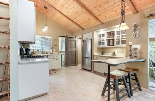Kyburz Cabin | River Front/Private Beach Family Friendly Cabin Tahoe basin