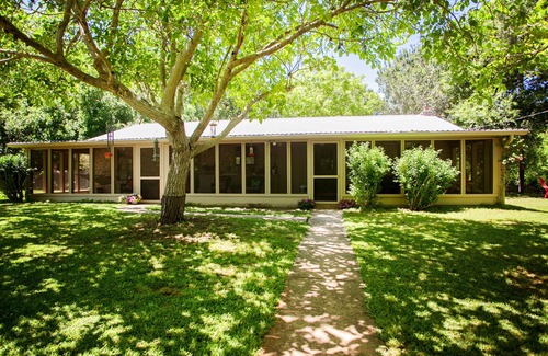 Kerrville House | River Frontage! 600' of private Guadalupe River - Tubes/Floats included!