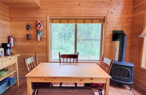 Mazama House | River House - Cabin at Lost River
