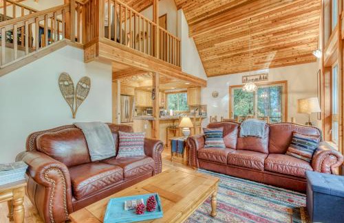 Rhododendron House | River Lily Retreat