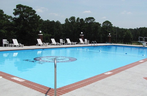 Lydia Cabin | River Lodge on the Pee Dee River - Sleeps 20 - Great for Large Groups - Free Golf!