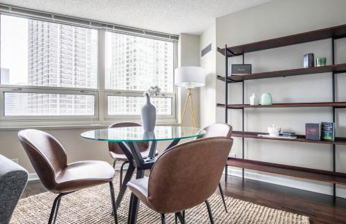 Rush and Division Apartment | River N 2BR w Gym WD nr Magnificent Mile CHI-160