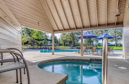 Century West Villa | River Ridge 517a