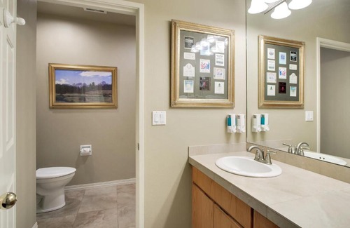 Century West Hotel | River Ridge Suite