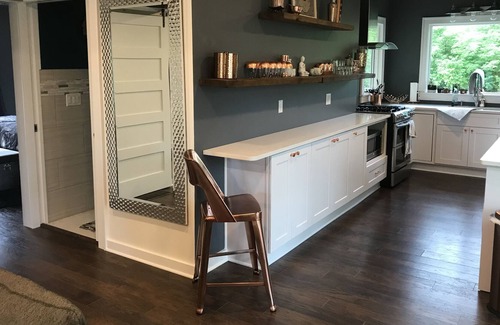 Indianapolis Cottage | River Rock Retreat
