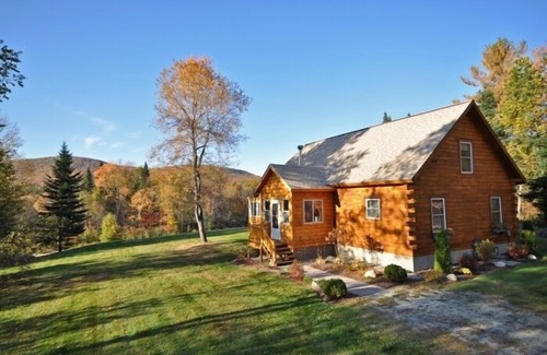 Twin Mountain Cabin | River's Bend Cabin - Log Home in the White Mountains Perfect for all Seasons
