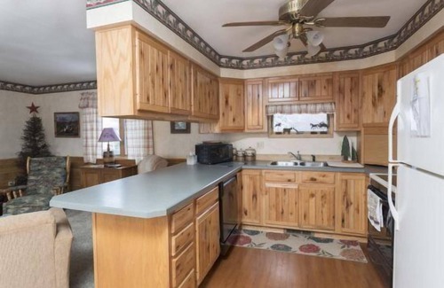 Cody Apartment | River's View- Overlooking the Shoshone River