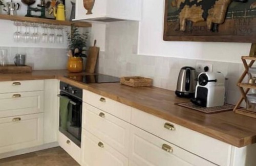 Lorgues Other | River side farmhouse with olive grove in a small hamlet close to Lorgues