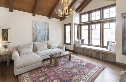 Carbondale House | River Valley Ranch Retreat! Dog friendly!