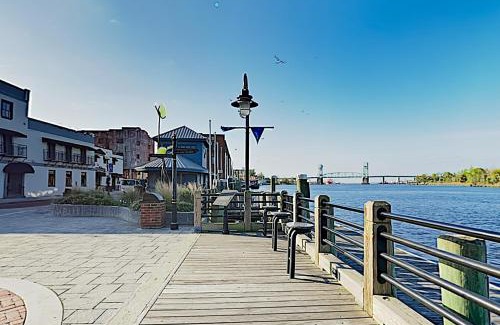 Wilmington Historic District Apartment | River View Condo A