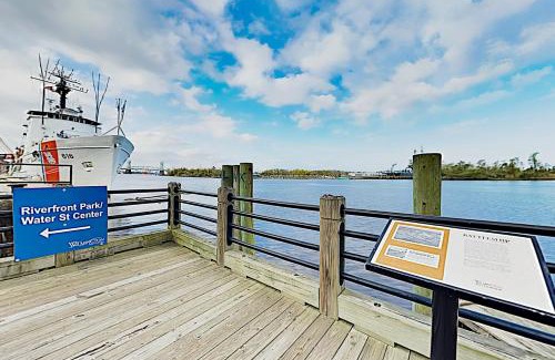 Wilmington Historic District Apartment | River View Condo A