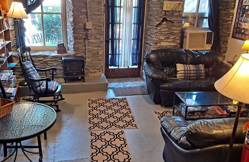 Harpers Ferry House | River View East - Full Bed