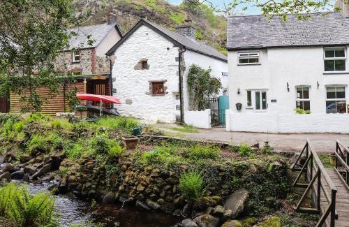 Penmaenmawr House | River View