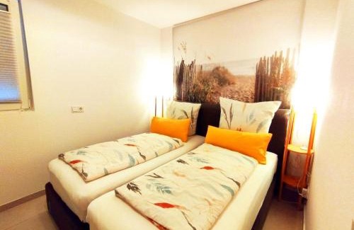 Hainburg Apartment | RIVER VIEW NEAR FRANKFURT - 3 ROOMS-4 BEDS & 1 SOFA BED -AIR CONDITION- Private PARKING