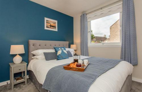 Nairn Apartment | River views 5 mins from beach