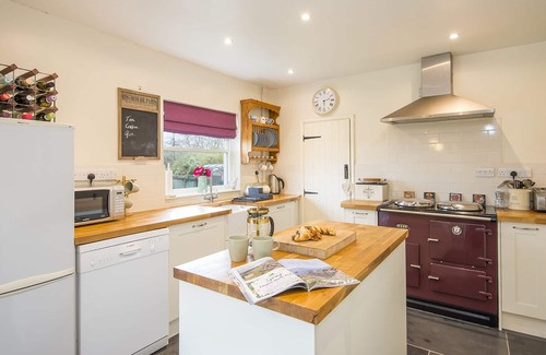 Llangwm Cottage | Rivercroft, Holiday Cottage Llangwm, Sleeps 6, 3 bedrooms, bathrooms