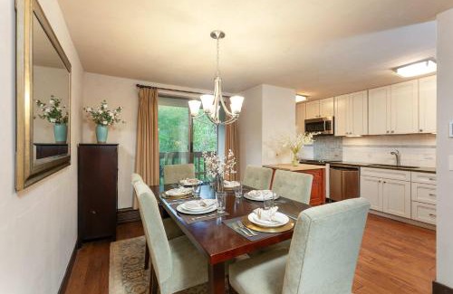 Aspen House | Riverfront 2 BR - Steps to Town - Pool & Hot Tub