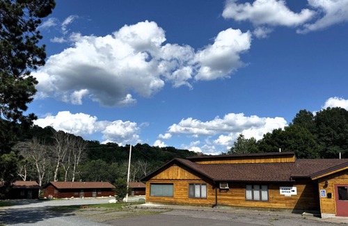 Crystal Falls Cabin | Riverfront Cabin #4.