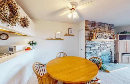 Glen Arbor Condo | Riverfront condo with beach access to lake, fireplace, washer/dryer & cable
