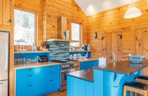 Town of Marbletown Apartment | Riverfront Estate w/Swimming Pond & Hiking Trails