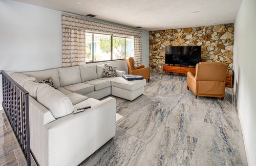 Fort Myers Shores House | Riverfront Fort Myers Estate w/ Boat Dock & Lift!