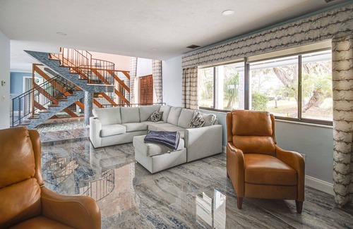 Fort Myers Shores House | Riverfront Fort Myers Estate w/ Boat Dock & Lift!