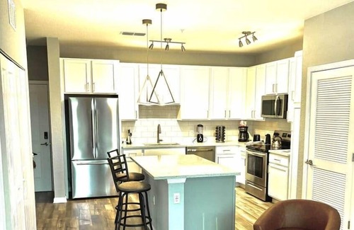 Highlands Apartment | Riverfront Getaway JAX Airport Access