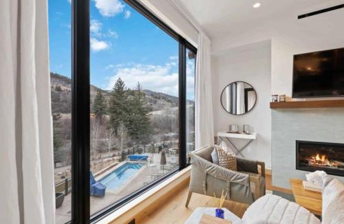 Avon Apartment | Riverfront Lodge 202 by East West Hospitality