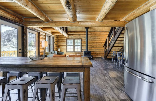 Beaverhead County Cabin | Riverfront Montana Log Cabin w/Mountain Views!