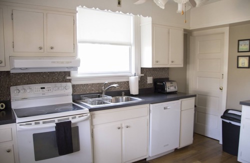 Dauphin House | Riverfront, Mountain View, Private Dock, Kayaks - Hershey, Amish, Gettysburg