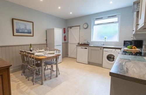 Upwey House | Riverhouse Lodge