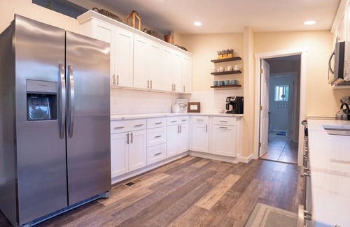 Riverbend House | Rivers Edge ~ Riverfront, Acreage and Views