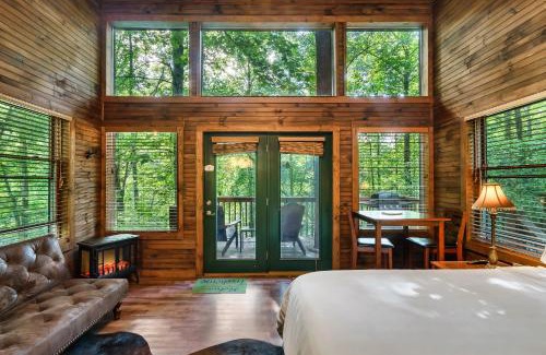 Robbinsville Hotel | Rivers Edge Treehouses