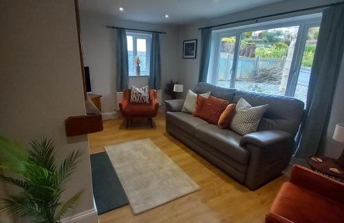 Backbarrow House | Riverside Cottage 6 guests 4 adults max hot tub