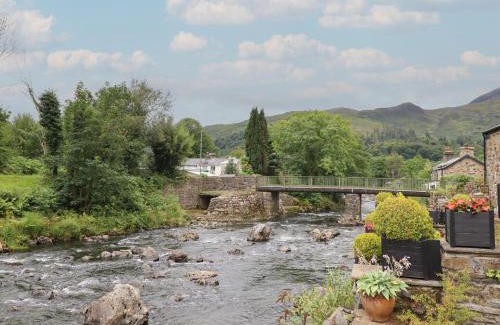 Beddgelert House | Riverside Cottage