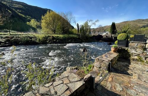 Beddgelert House | Riverside Cottage
