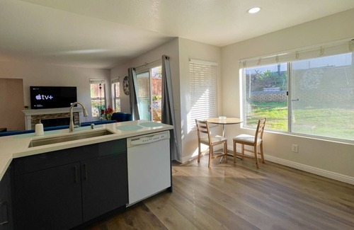 Moreno Valley House | Riverside -Entire home 4beds 4baths including 3 private bedrooms