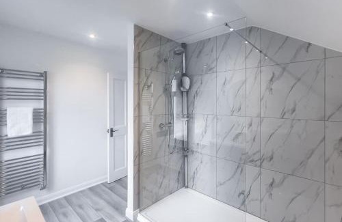 Windsor House | Riverside Gem, 2 Homes, Heated Pool, Hot Tub & Sauna