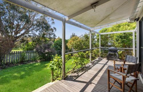 Torquay House | Riverside Hideaway