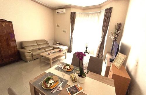 Ujlipotvaros Apartment | Riverside Mansion