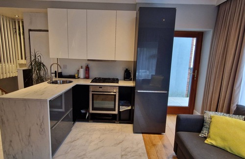 Chapelizod Apartment | Riverside modern gem in Dublin