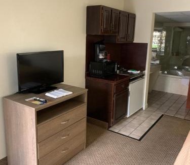 Pigeon Forge Hotel | Riverside Motor Lodge - Pigeon Forge