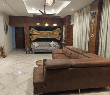 Sualkuchi House | Riverside Palm Deluxe Double Room with AC in a house near Kamakhya and IHR