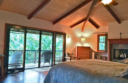 Wainiha House | Riverside Tranquility in Paradise — 1/2 mile from the ocean (TVNC #1231)