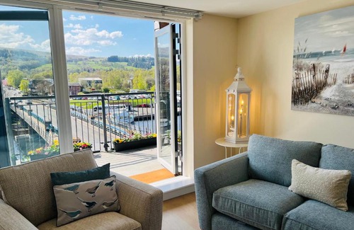 Balloch Apartment | Riverside View Penthouse in Balloch, Loch Lomond
