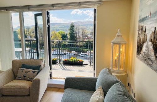 Balloch Apartment | Riverside View Penthouse in Balloch, Loch Lomond