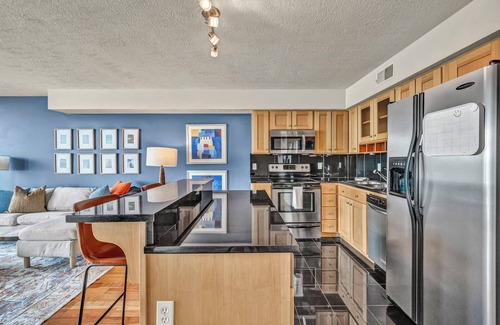 Ohio City Apartment | Riverview Getaway, Free Parking, 24/7 Hour Gym